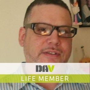 Meet your Posher, Denis